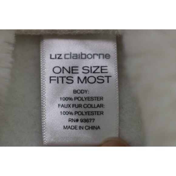 Liz Claiborne Ivory Fleece Cape Wrap w/Faux Fur Collar & Scarf-One Size - Picture 7 of 11